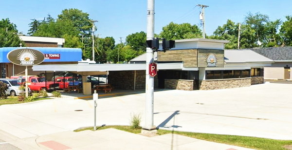 A&W Restaurant - South Lyon - 399 S Lafayette St